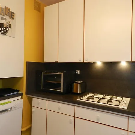 Bormes-les-mimosas, 3 Pieces, 6 Personnes - Fr-1-251-607 Lägenhet *