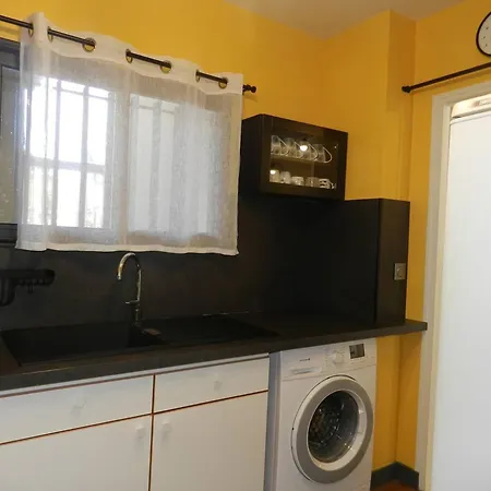 Bormes-les-mimosas, 3 Pieces, 6 Personnes - Fr-1-251-607