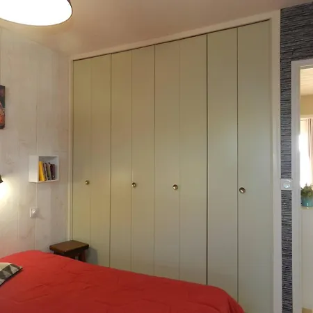 Bormes-les-mimosas, 3 Pieces, 6 Personnes - Fr-1-251-607 Lägenhet